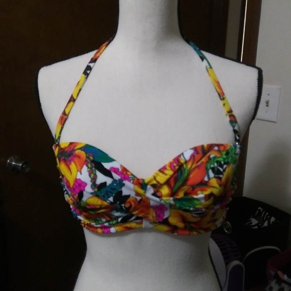Victoria Secret convertible bikini top, sz36B,EUC